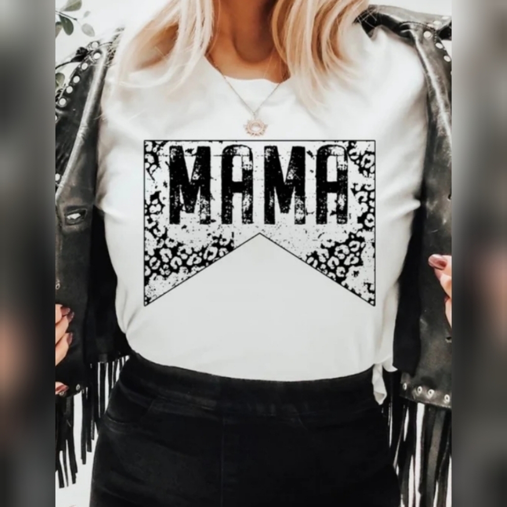Custom Mama with Leopard Print T-Shirt